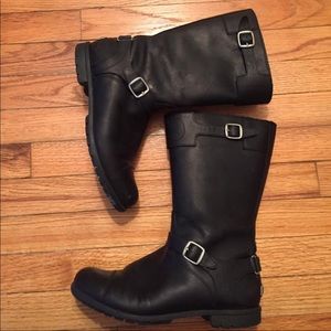 🤑SOLD🤑Leather Ugg Boots Black Size 9 Women’s